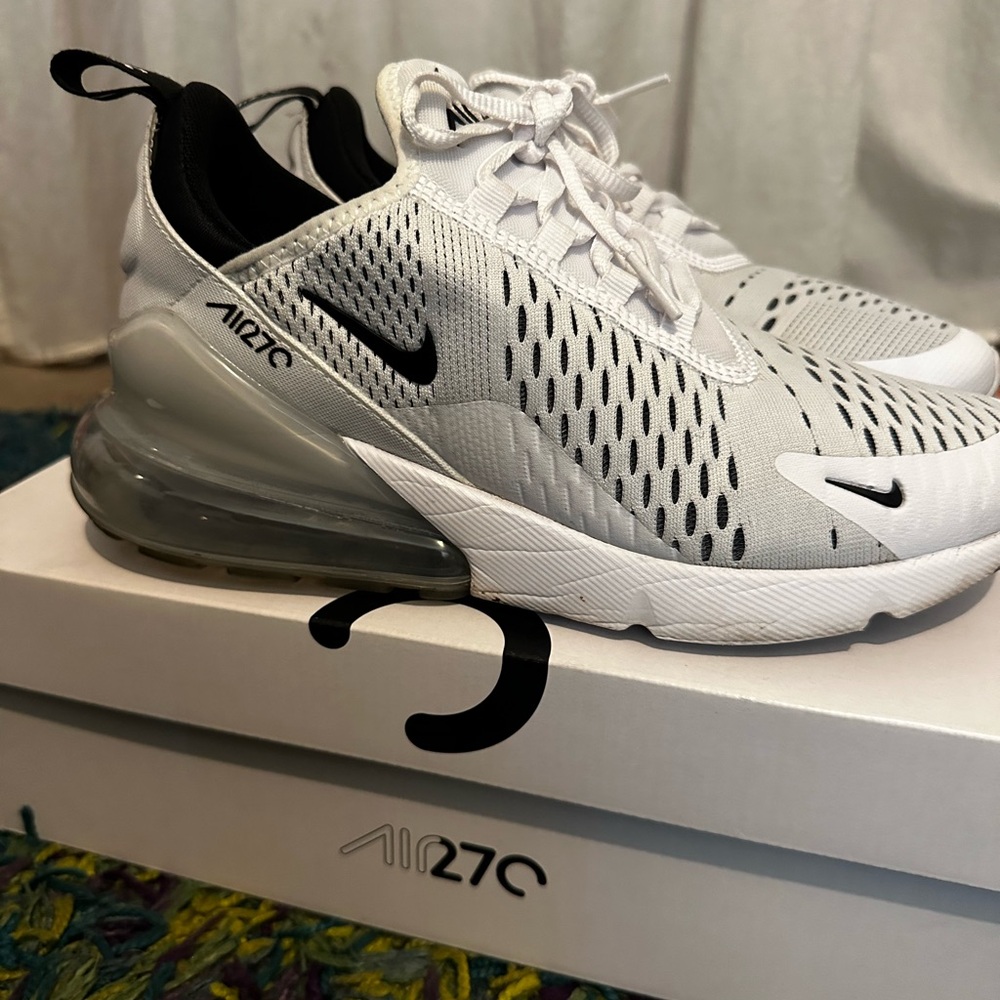 Nike Air Max 270